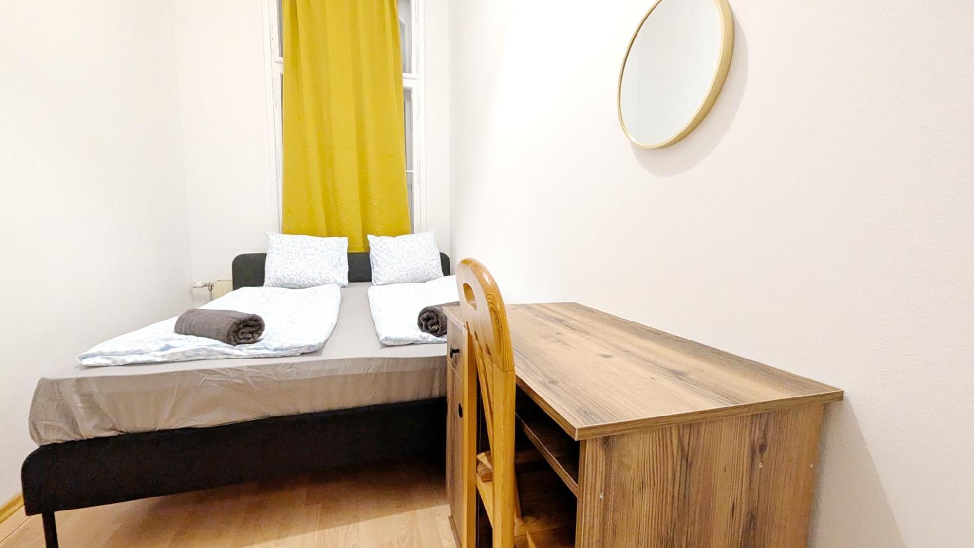 Homestay Spacious - 15 Min From Airport & Center, 5 Min From Main-bus Station Ez8